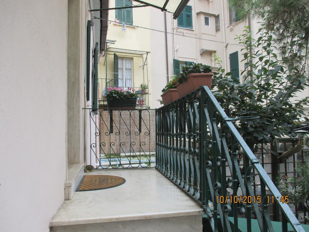 Appartamento Il Giardino degli Oleandri La Spezia Camera foto